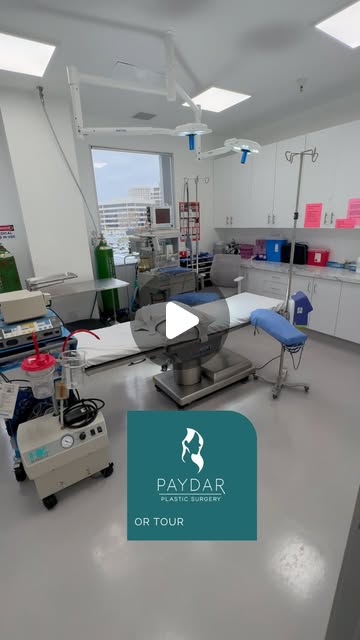 A look inside our Quad A certified operating room One team. One location. Seamless care. Interested in setting up a consultation with Dr. Paydar? Call (949) 755 0575 to get on the schedule #plasticsurgeon #quadacertified #operatingroom #roomtour #boardcertified